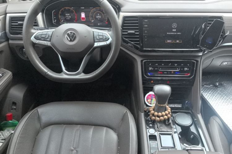 Used Volkswagen Viloran 2020 330TSI Luxury Edition Steering Wheel