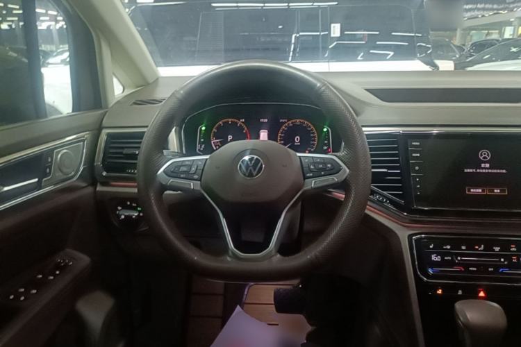 Used Volkswagen Viloran 2020 330TSI Luxury Edition Steering Wheel