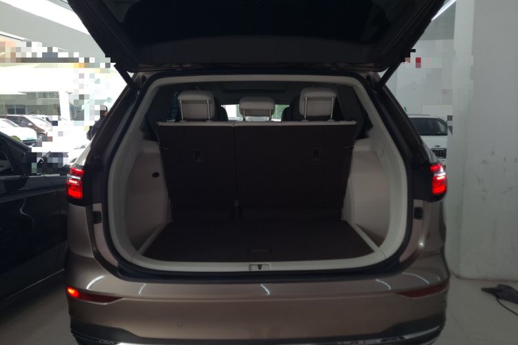 Used Volkswagen Viloran 2020 380TSI Prestige Edition Trunk