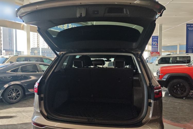 Used Volkswagen Viloran 2020 380TSI Prestige Edition Trunk
