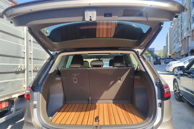 Used Volkswagen Viloran 2020 330TSI Luxury Edition Trunk
