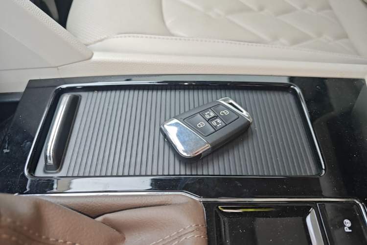 Used Volkswagen Viloran 2020 380TSI Prestige Edition Vehicle Key