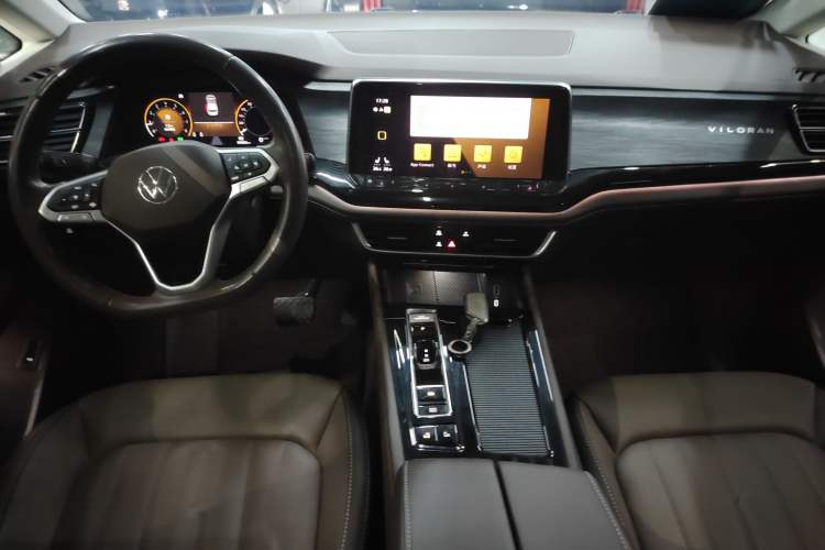 Used Volkswagen Viloran 2022 330TSI Luxury Edition Audio And AC Panel