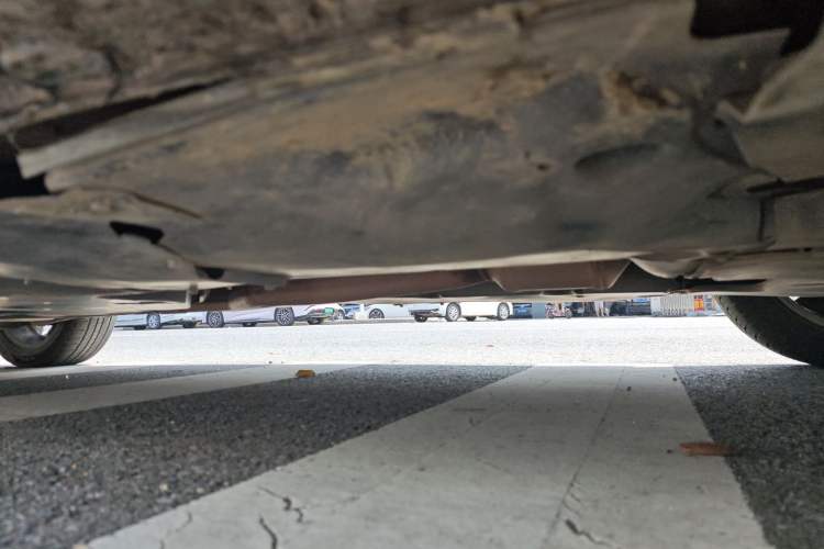 Used Volkswagen Viloran 2022 380TSI Luxury Edition Chassis Front Right