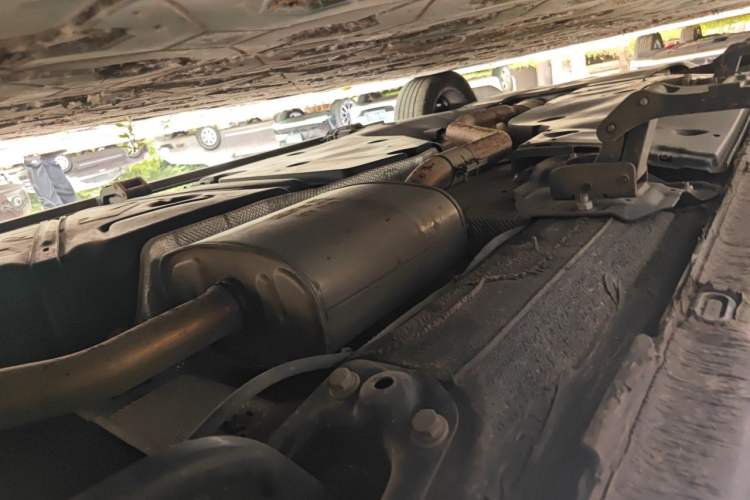 Used Volkswagen Viloran 2022 330TSI Luxury Edition Chassis Rear Left