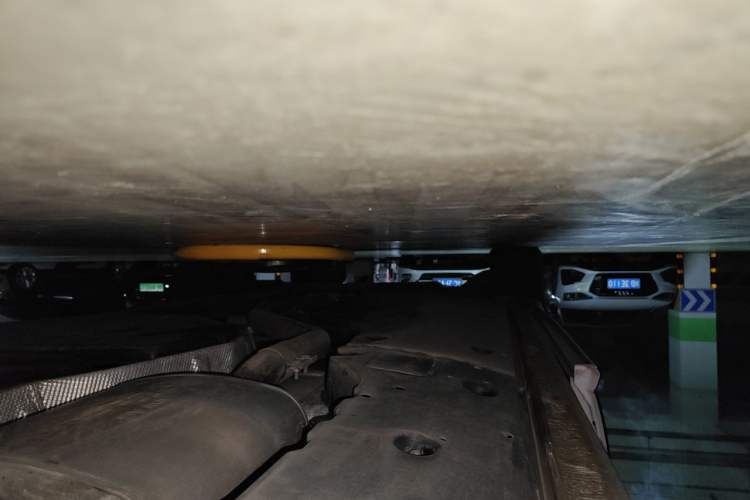 Used Volkswagen Viloran 2022 330TSI Luxury Edition Chassis Rear Left