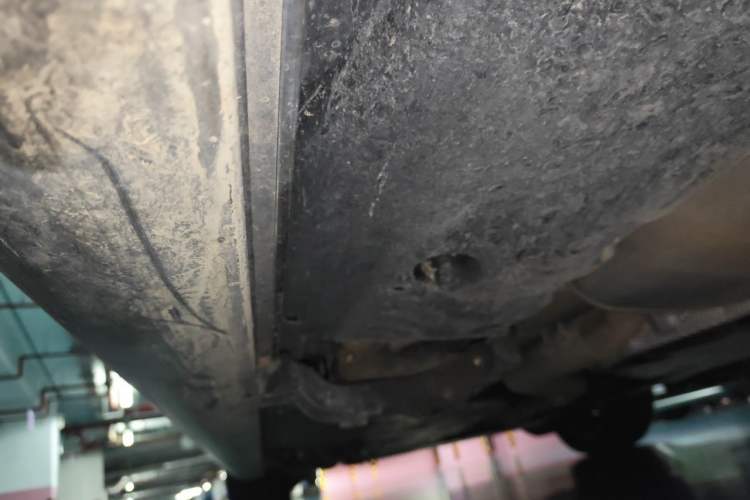 Used Volkswagen Viloran 2022 380TSI Prestige Edition Chassis Rear Left