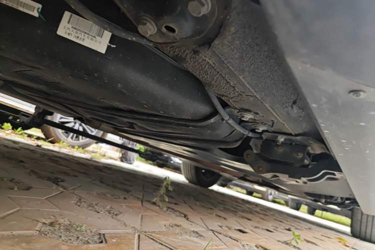 Used Volkswagen Viloran 2022 330TSI Luxury Edition Chassis Rear Right