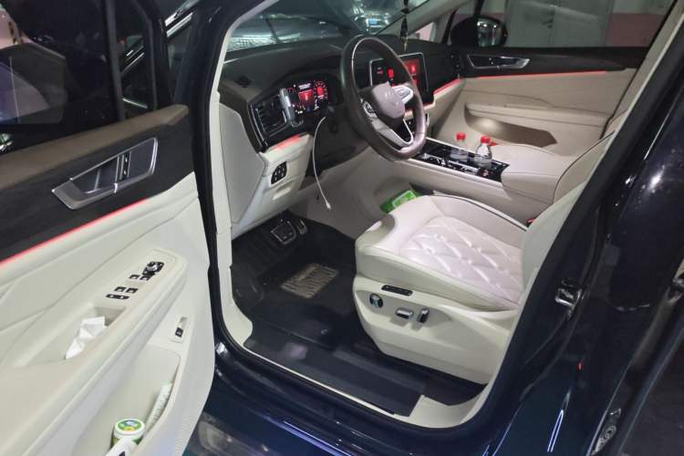 Used Volkswagen Viloran 2022 380TSI Prestige Edition Driver Seat