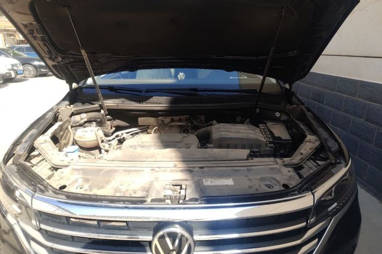 Used Volkswagen Viloran 2022 330TSI Business Edition Engine Bay