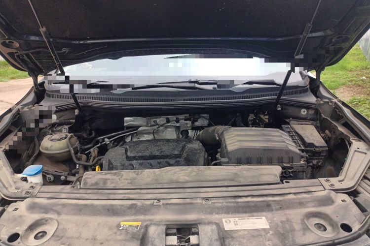 Used Volkswagen Viloran 2022 380TSI Luxury Edition Engine Bay