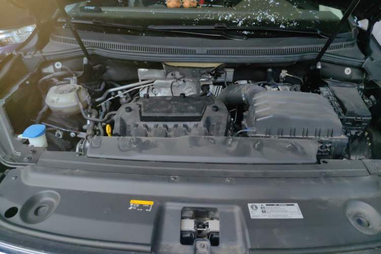 Used Volkswagen Viloran 2022 380TSI Luxury Edition Engine Bay