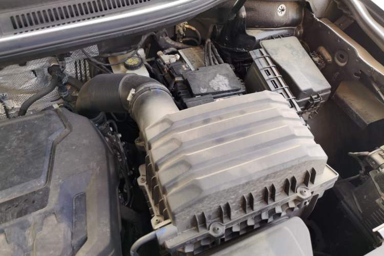 Used Volkswagen Viloran 2022 380TSI Prestige Edition Engine Bay Left