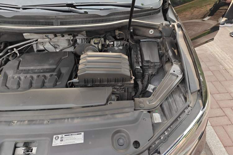 Used Volkswagen Viloran 2022 380TSI Prestige Edition Engine Bay Left