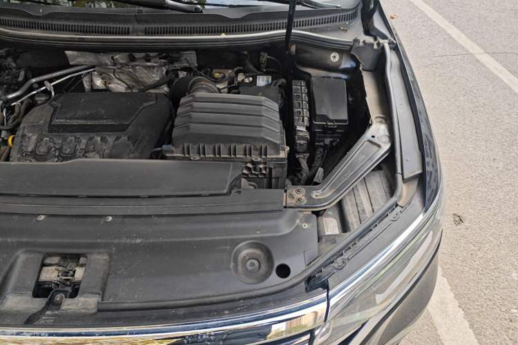 Used Volkswagen Viloran 2022 380TSI Prestige Edition Engine Bay Left