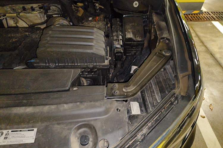 Used Volkswagen Viloran 2022 380TSI Prestige Edition Engine Bay Left