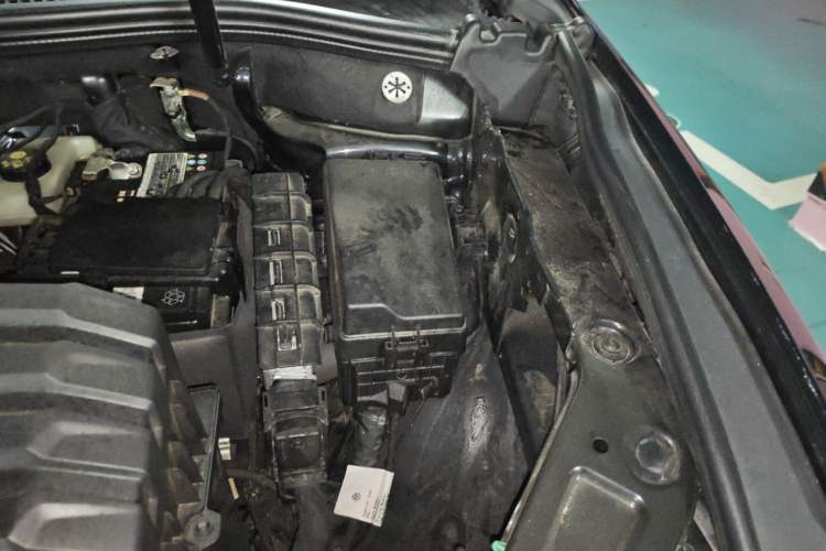 Used Volkswagen Viloran 2022 380TSI Prestige Edition Engine Bay Left