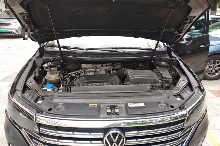 Used Volkswagen Viloran 2022 380TSI Prestige Edition Engine Bay