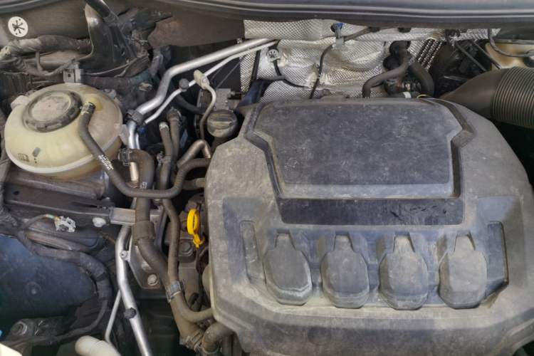 Used Volkswagen Viloran 2022 380TSI Prestige Edition Engine Bay Right
