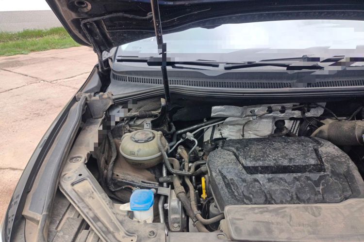 Used Volkswagen Viloran 2022 380TSI Luxury Edition Engine Bay Right