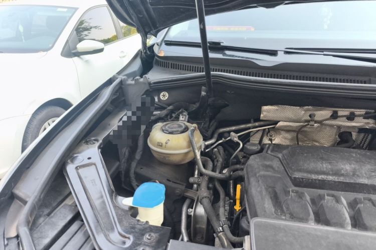 Used Volkswagen Viloran 2022 380TSI Luxury Edition Engine Bay Right