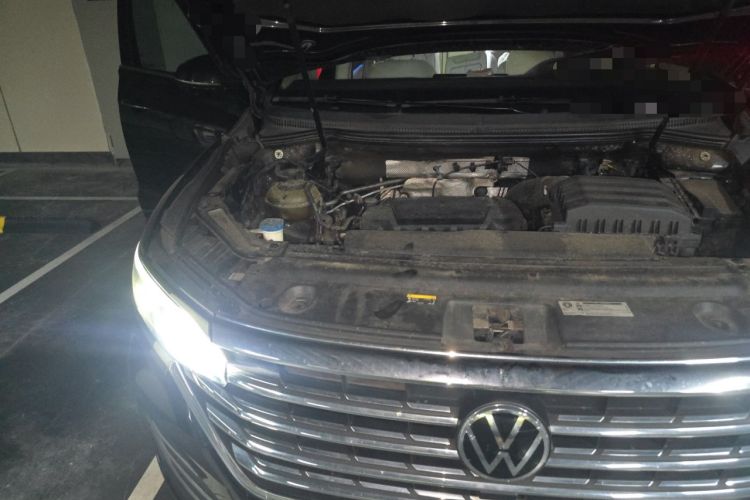 Used Volkswagen Viloran 2022 380TSI Prestige Edition Engine Bay Right