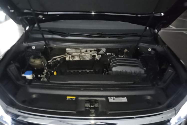 Used Volkswagen Viloran 2022 380TSI Luxury Edition Engine Bay