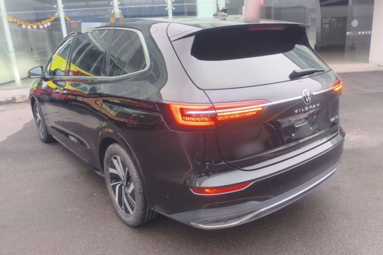 Used Volkswagen Viloran 2022 380TSI Luxury Edition Exterior 2