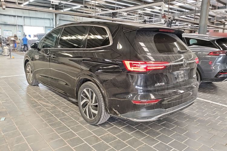 Used Volkswagen Viloran 2022 330TSI Luxury Edition Exterior 2