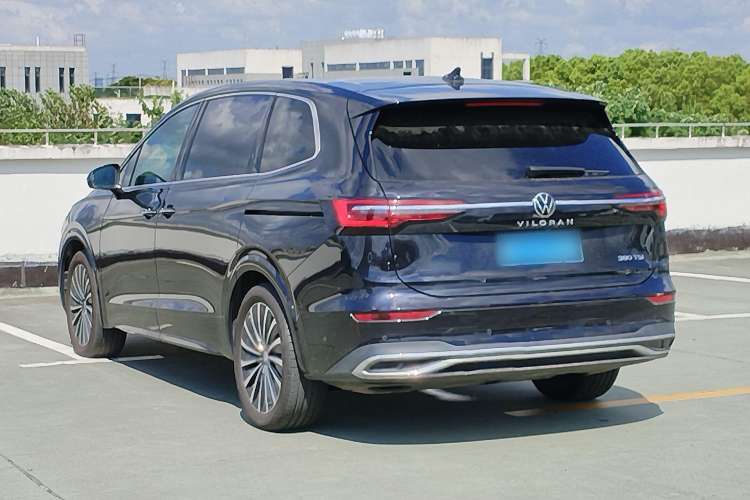 Used Volkswagen Viloran 2022 380TSI Prestige Edition Exterior 4
