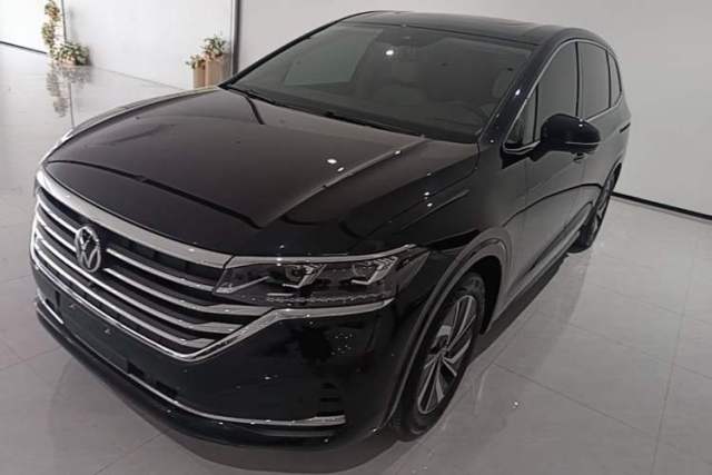 Used Volkswagen Viloran 2022 380TSI Luxury Edition