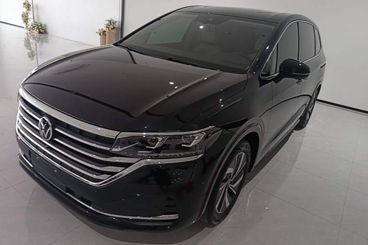 Used Volkswagen Viloran 2022 380TSI Luxury Edition Guazi used car, China used car export, Used car for sale, Used  cars, Cheapest cars for sale
