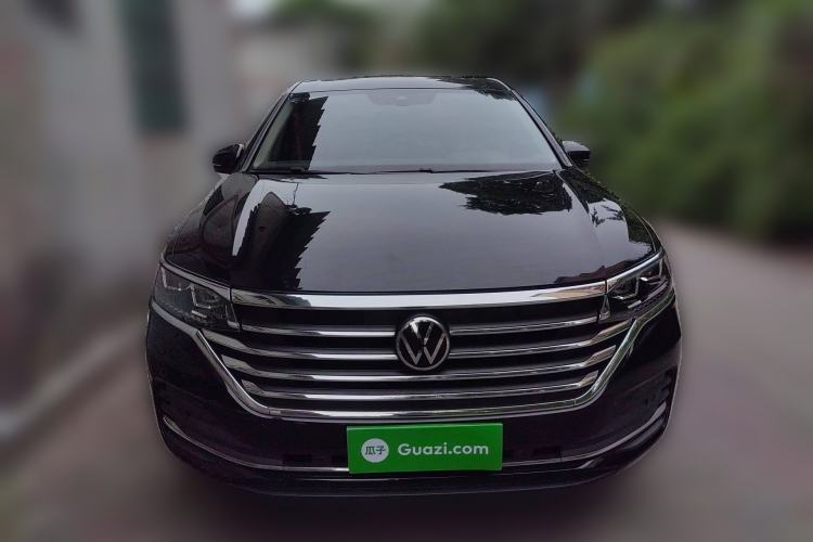 Used Volkswagen Viloran 2022 380TSI Luxury Edition Front
