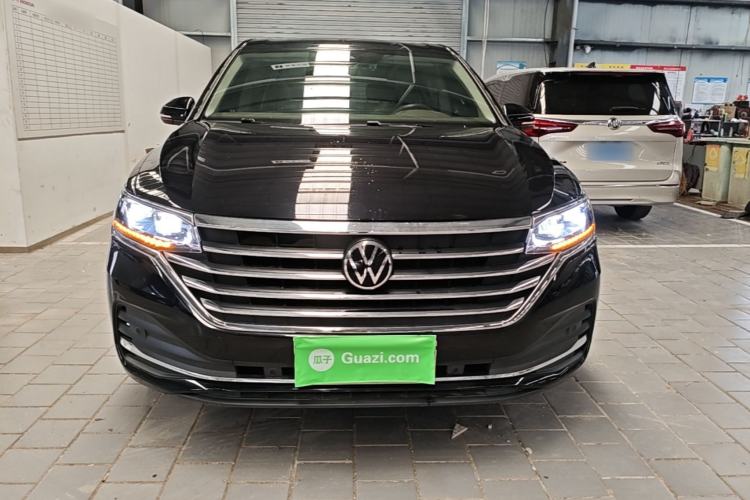 Used Volkswagen Viloran 2022 330TSI Luxury Edition Front