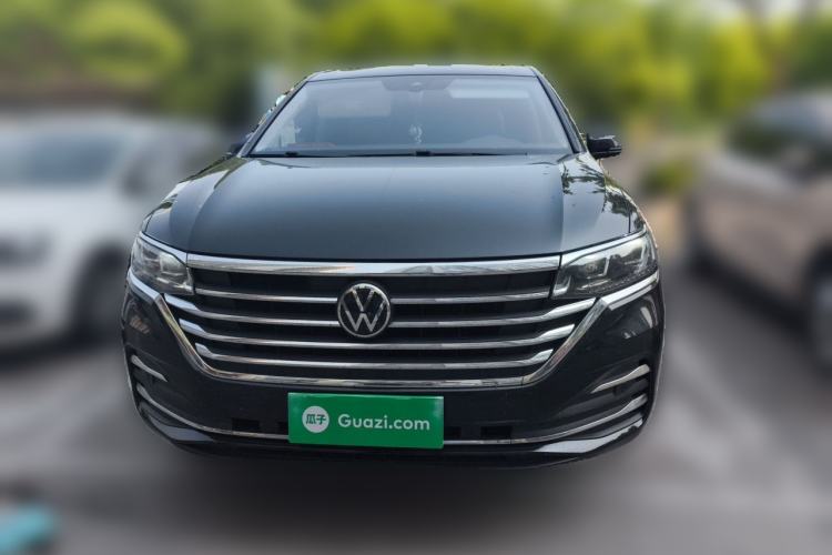Used Volkswagen Viloran 2022 380TSI Luxury Edition Front