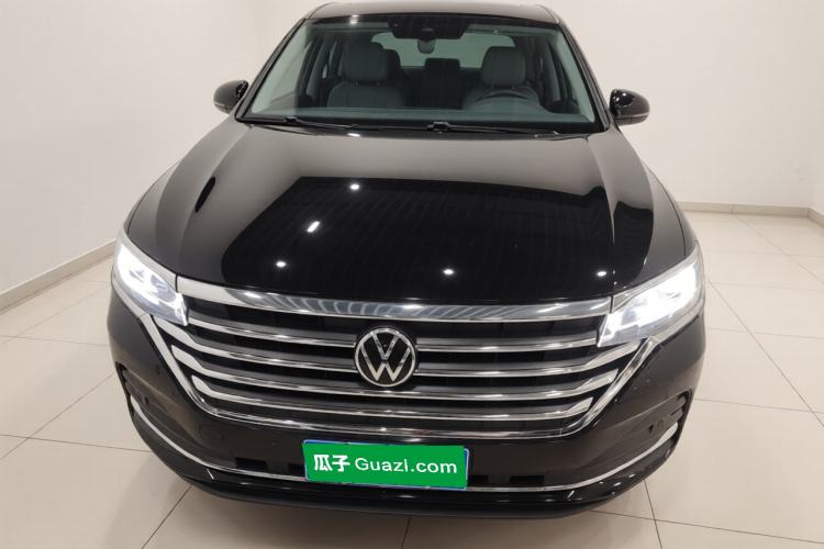 Used Volkswagen Viloran 2022 330TSI Luxury Edition Front