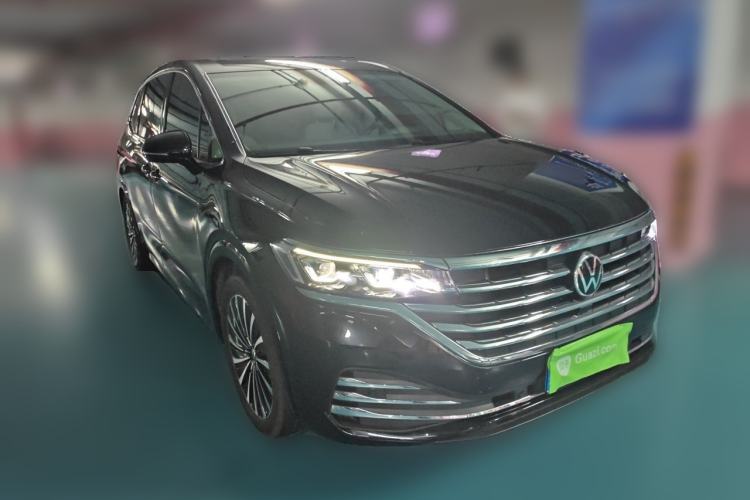 Used Volkswagen Viloran 2022 380TSI Prestige Edition Front Right 45 Deg