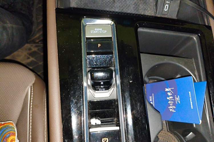 Used Volkswagen Viloran 2022 380TSI Prestige Edition Gear Lever