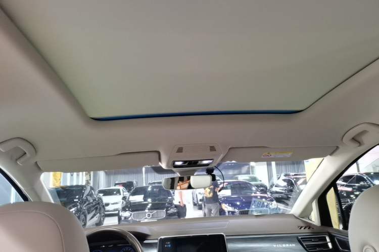 Used Volkswagen Viloran 2022 380TSI Prestige Edition Headliner
