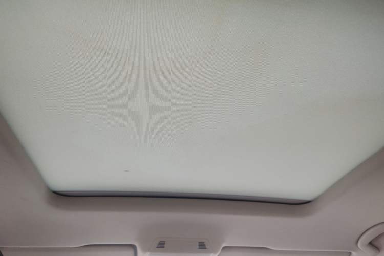 Used Volkswagen Viloran 2022 380TSI Luxury Edition Headliner