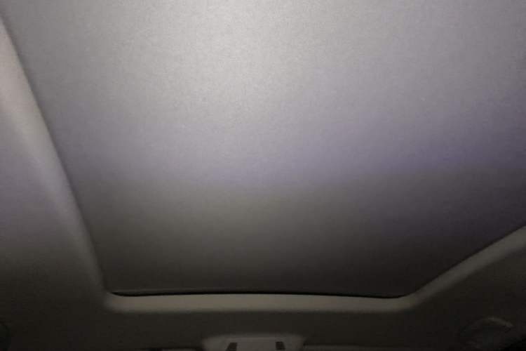 Used Volkswagen Viloran 2022 380TSI Luxury Edition Headliner