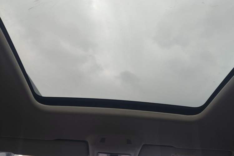 Used Volkswagen Viloran 2022 380TSI Prestige Edition Headliner