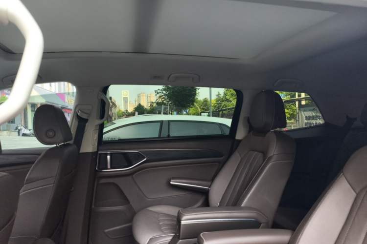 Used Volkswagen Viloran 2022 380TSI Luxury Edition Headliner