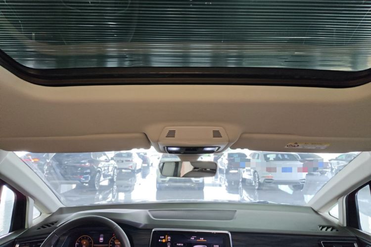 Used Volkswagen Viloran 2022 380TSI Luxury Edition Headliner
