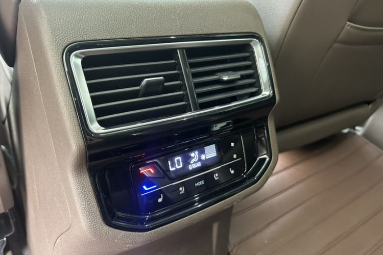 Used Volkswagen Viloran 2022 380TSI Flagship Edition Interior 9