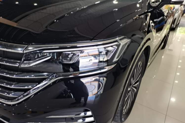 Used Volkswagen Viloran 2022 380TSI Prestige Edition Left Front Headlight
