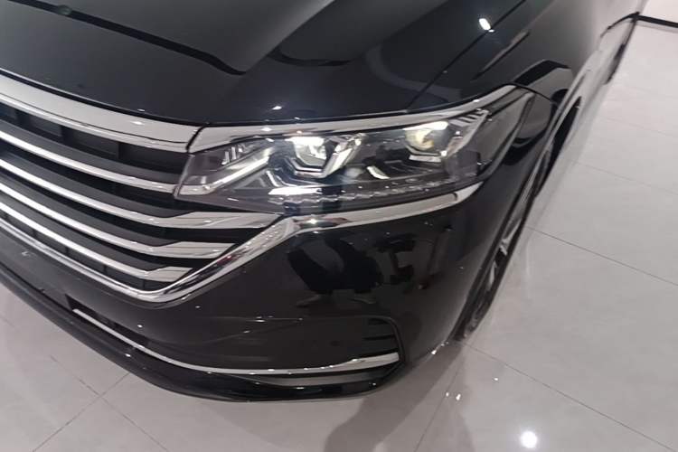 Used Volkswagen Viloran 2022 380TSI Luxury Edition Left Front Headlight