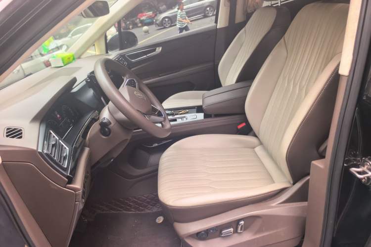 Used Volkswagen Viloran 2022 330TSI Business Edition Left Front Seat