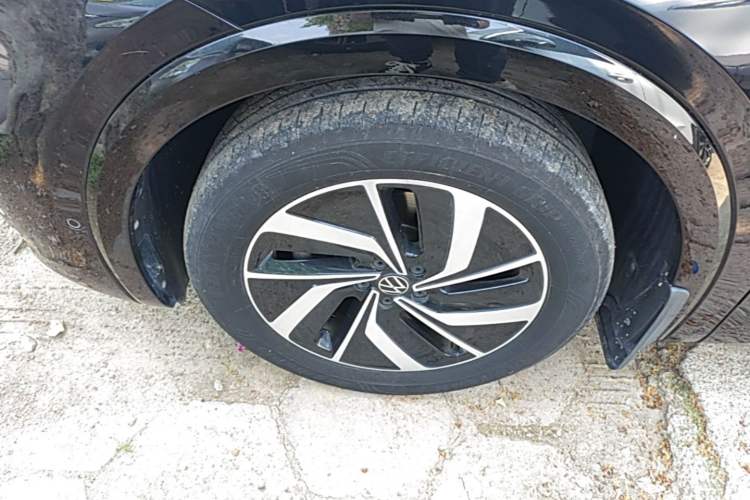Used Volkswagen Viloran 2022 380TSI Luxury Edition Left Front Wheel Hub