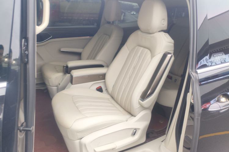 Used Volkswagen Viloran 2022 380TSI Luxury Edition Left Rear Seat